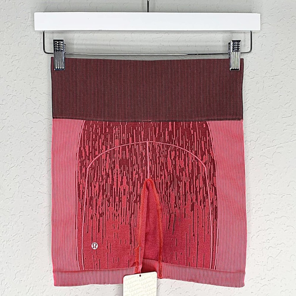 Lululemon Sculpt Seamless Mid-Rise 6" Bike Short in Electric Coral - Picture 5 of 8